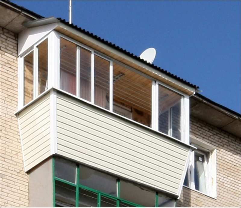 Где найти лучших специалистов для установки крыши на балкон в Москве?